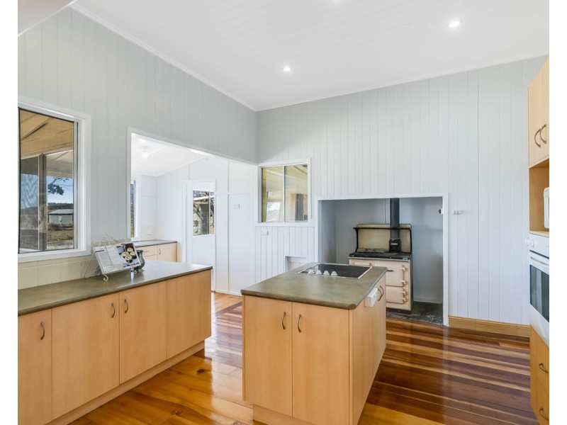 646 Pilton Valley Road, Upper Pilton QLD 4361