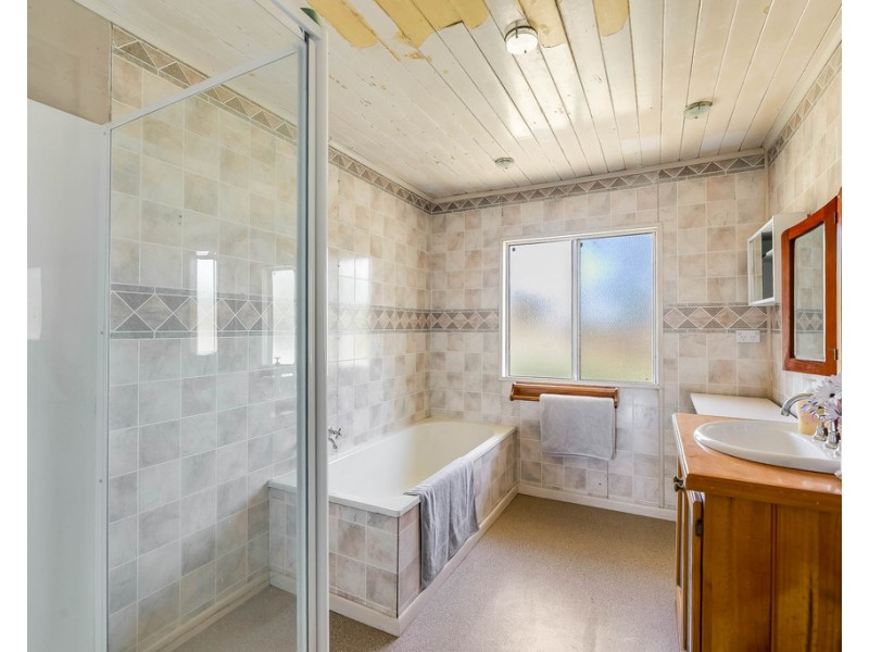 646 Pilton Valley Road, Upper Pilton QLD 4361