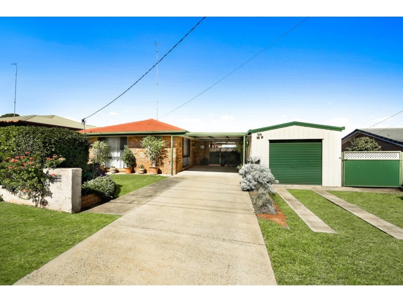 34 Hinkler Crescent, Wilsonton QLD 4350