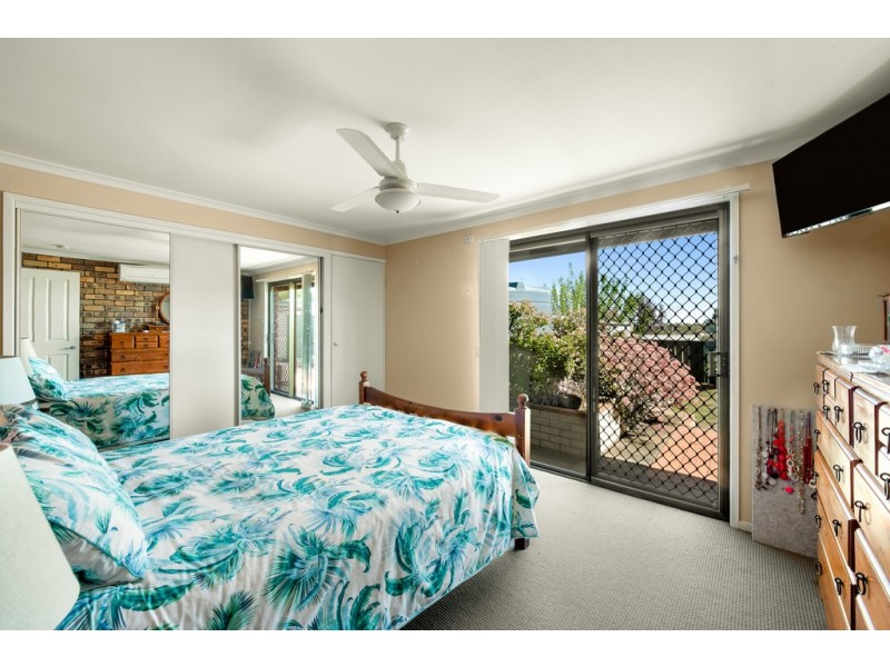 34 Hinkler Crescent, Wilsonton QLD 4350