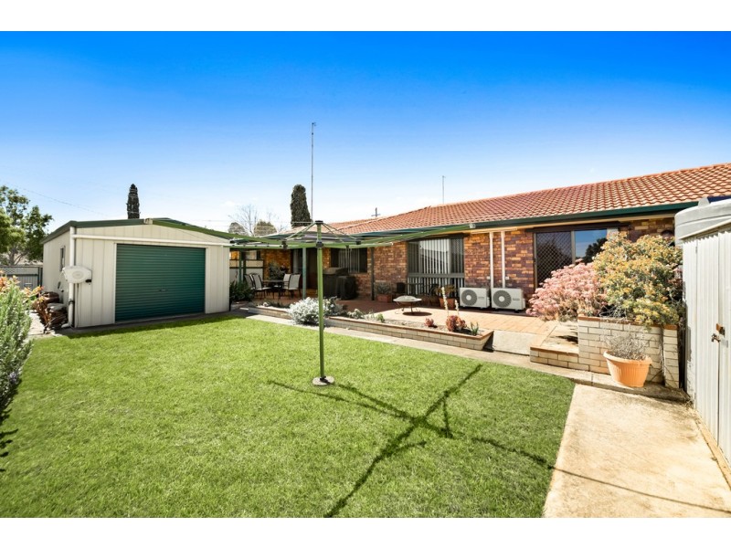 34 Hinkler Crescent, Wilsonton QLD 4350