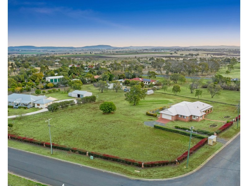 4 Janet Drive, Vale View QLD 4352