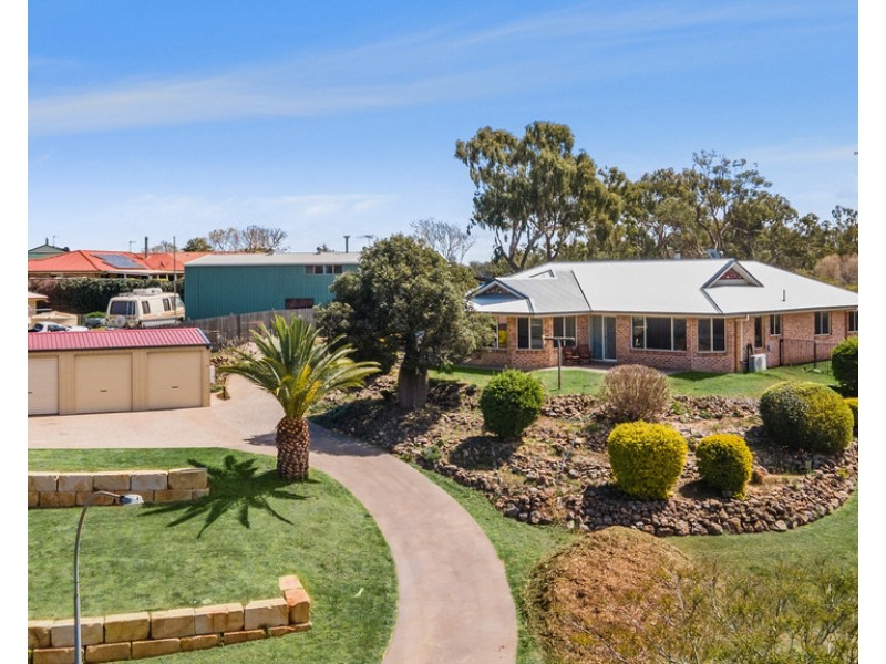 11 Amy Court, Westbrook QLD 4350