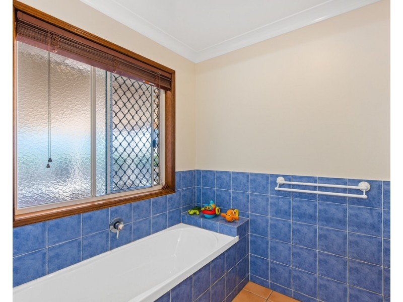 11 Amy Court, Westbrook QLD 4350