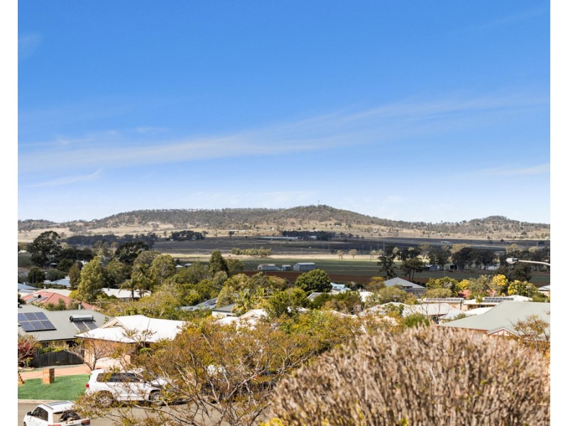 11 Amy Court, Westbrook QLD 4350