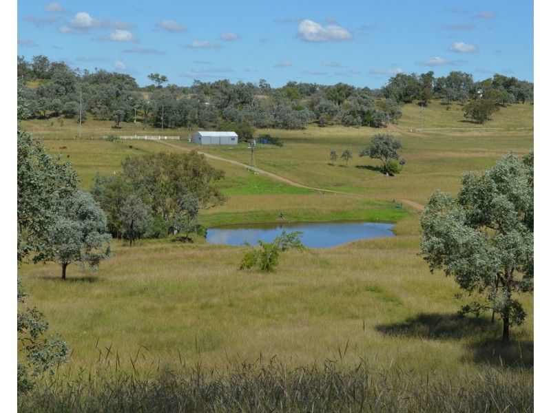 215 Hazelwood Road, Southbrook QLD 4363