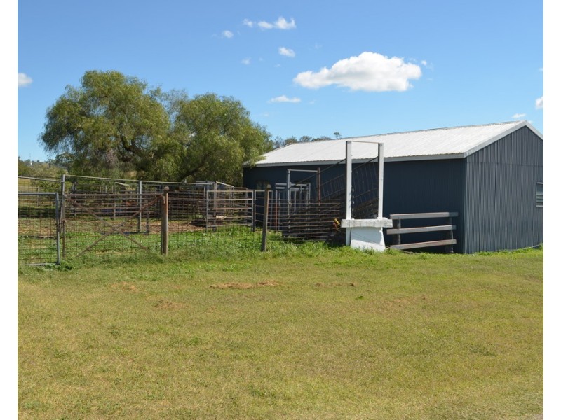 215 Hazelwood Road, Southbrook QLD 4363