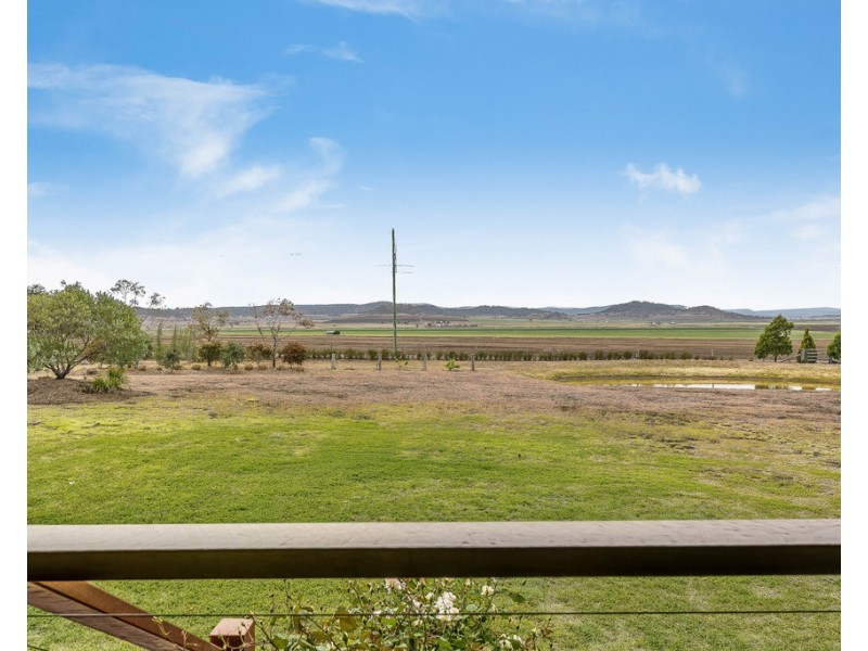 39 Budgee Road, Ascot QLD 4359