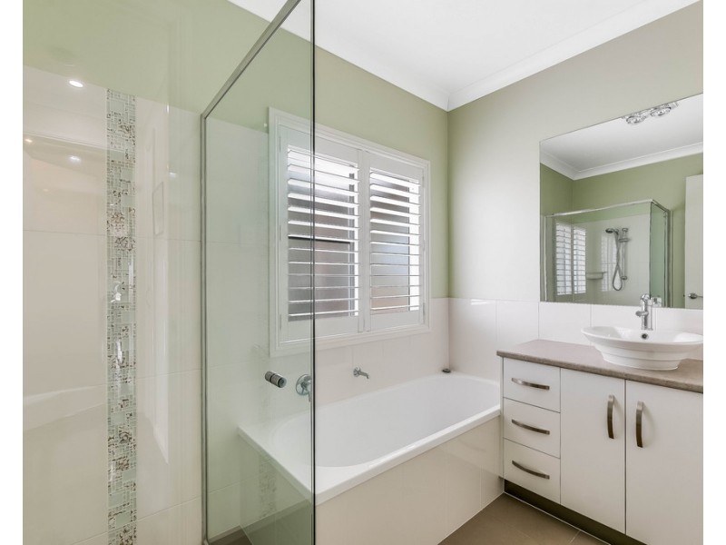 39 Budgee Road, Ascot QLD 4359