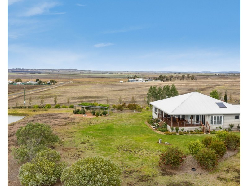 39 Budgee Road, Ascot QLD 4359