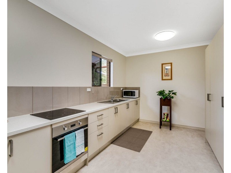 4 Ramsay Road, Glenvale QLD 4350