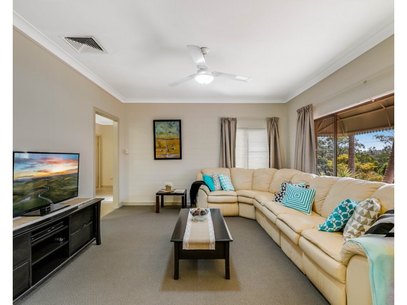 4 Ramsay Road, Glenvale QLD 4350