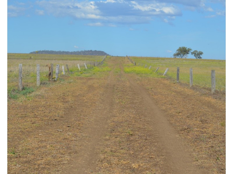 117 GREENMOUNT-NOBBY ROAD, Greenmount QLD 4359