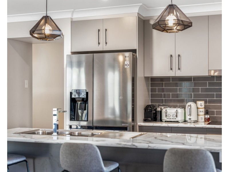 35 Whitefield Street, Glenvale QLD 4350