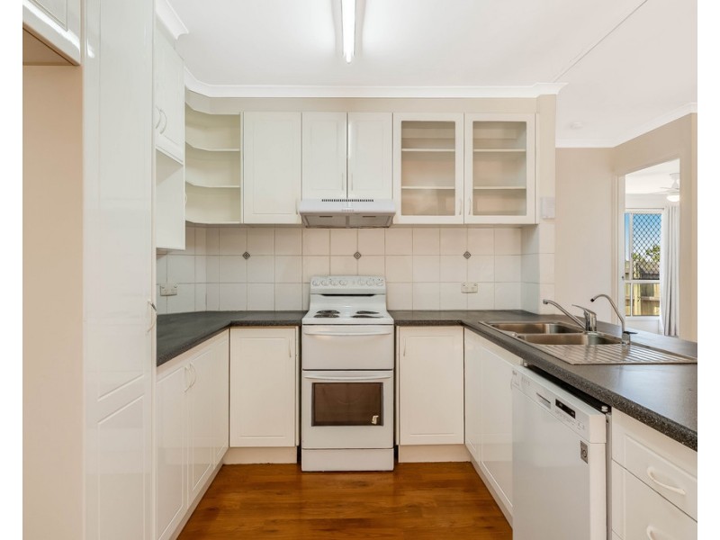 593 Greenwattle St, Glenvale QLD 4350