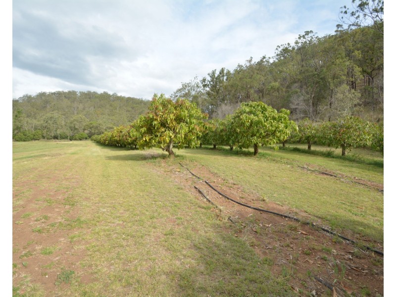 231 Upper Flagstone Creek Road, Upper Flagstone QLD 4344