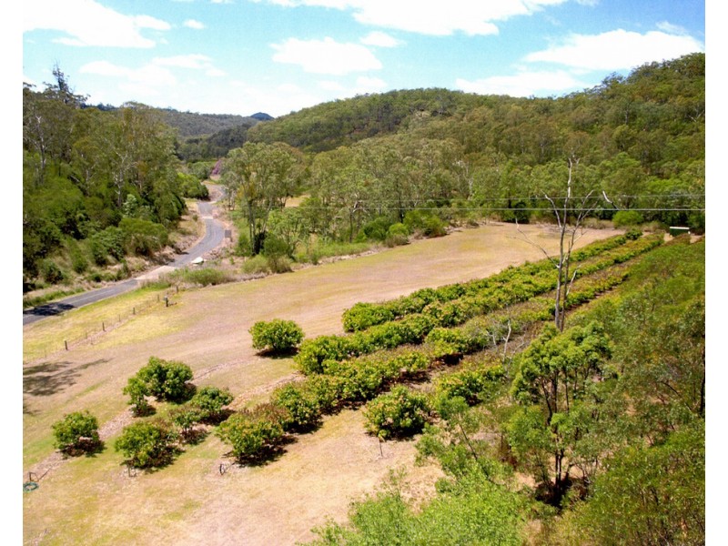 231 Upper Flagstone Creek Road, Upper Flagstone QLD 4344