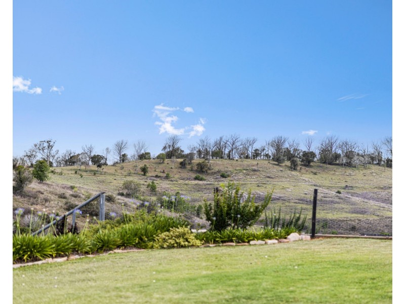 55 Federation Drive, Highfields QLD 4352