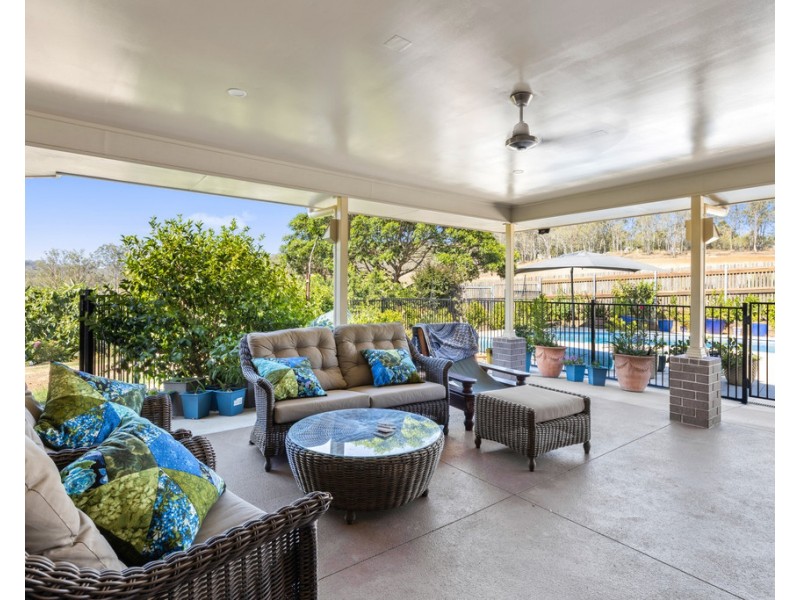 305 Kearney Street, Top Camp QLD 4350