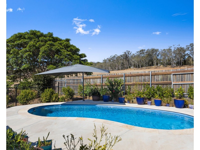 305 Kearney Street, Top Camp QLD 4350