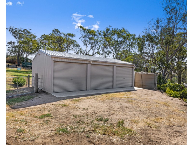 305 Kearney Street, Top Camp QLD 4350