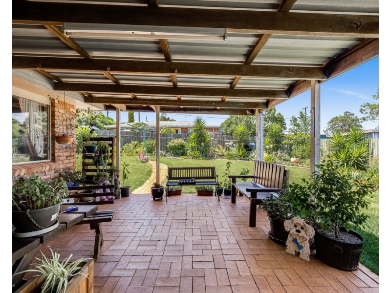 31 Seppelt Street, Wilsonton Heights QLD 4350