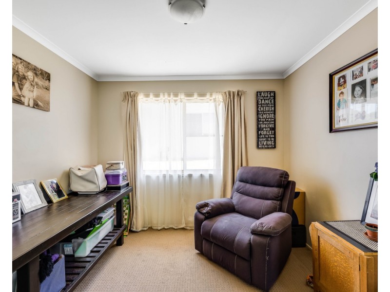 31 Seppelt Street, Wilsonton Heights QLD 4350