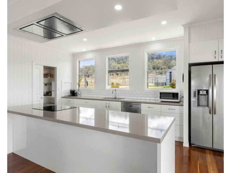 27 Gerald Lane, Greenmount QLD 4359