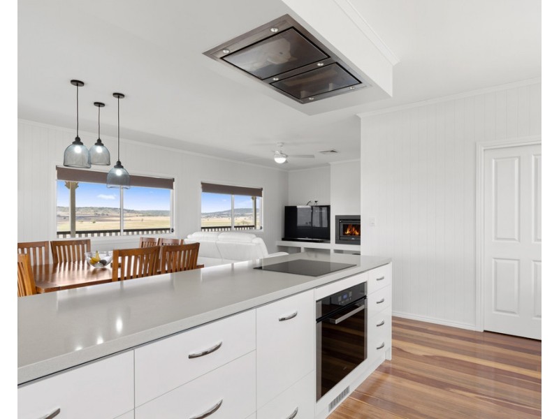 27 Gerald Lane, Greenmount QLD 4359