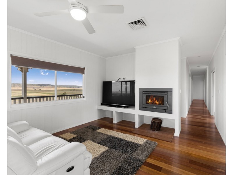 27 Gerald Lane, Greenmount QLD 4359