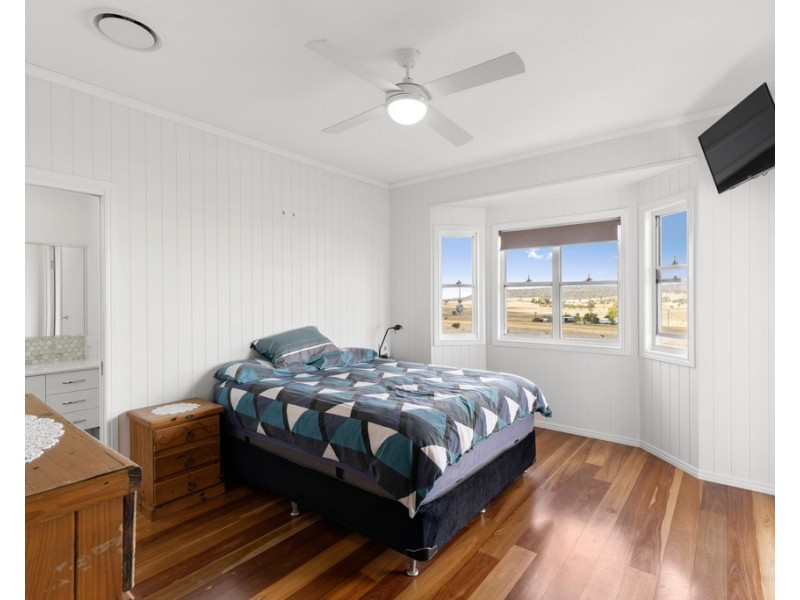 27 Gerald Lane, Greenmount QLD 4359