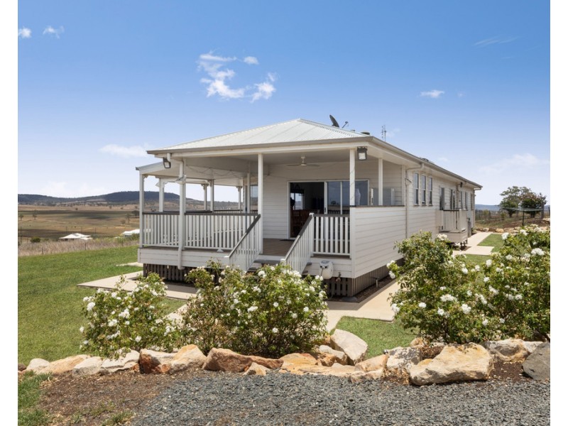 27 Gerald Lane, Greenmount QLD 4359