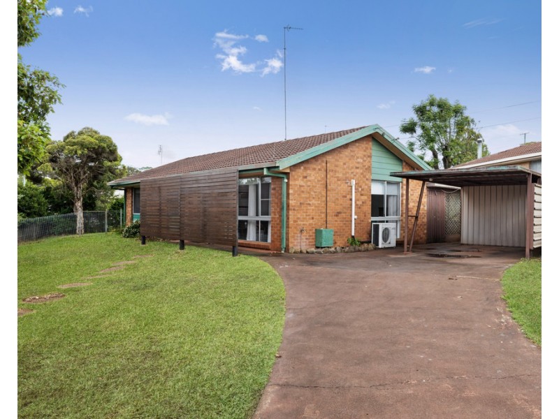 33 Hinkler Crescent, Wilsonton QLD 4350
