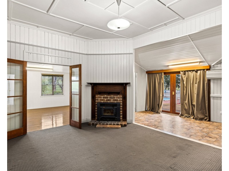15 JORDAN COURT, Charlton QLD 4350