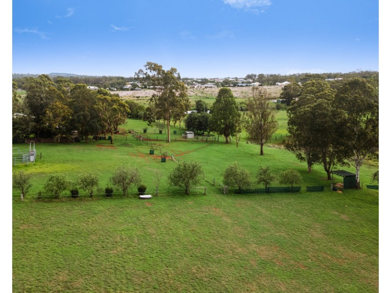 60 Steinberg Road, Highfields QLD 4352