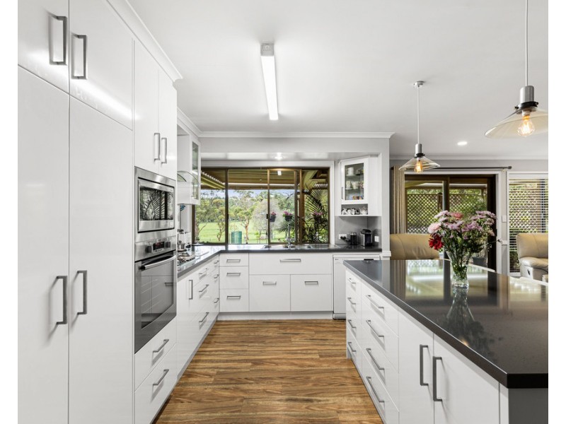 60 Steinberg Road, Highfields QLD 4352