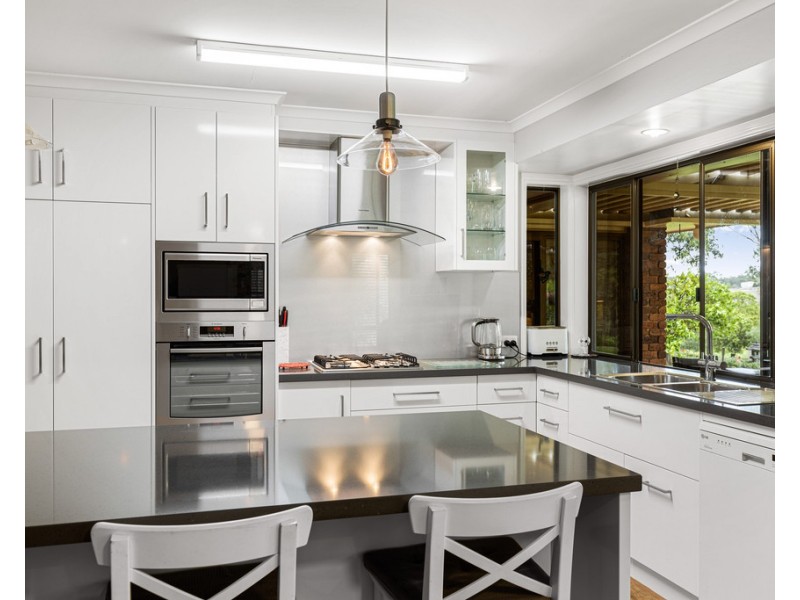 60 Steinberg Road, Highfields QLD 4352