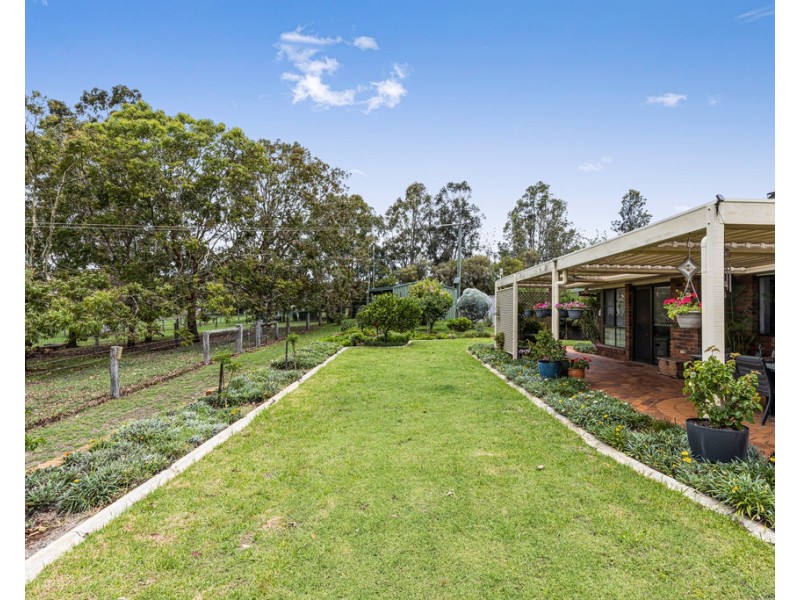60 Steinberg Road, Highfields QLD 4352
