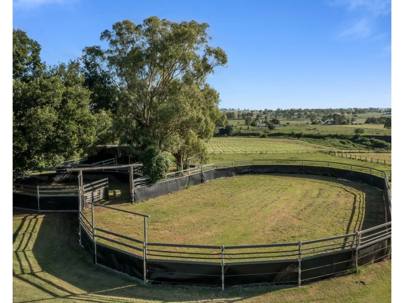 20 Gowrie Lilyvale Road, Gowrie Junction QLD 4352