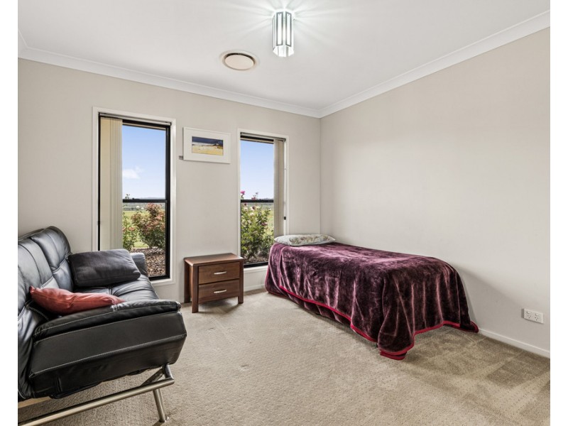 126 Savage Road, Cambooya QLD 4358