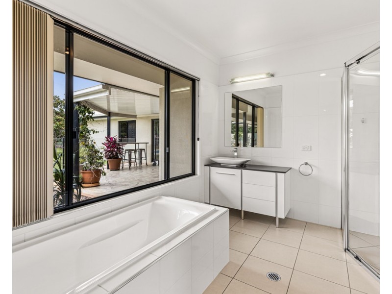 126 Savage Road, Cambooya QLD 4358