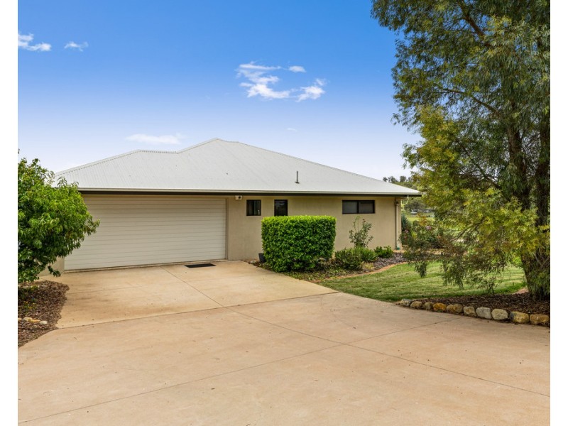 126 Savage Road, Cambooya QLD 4358