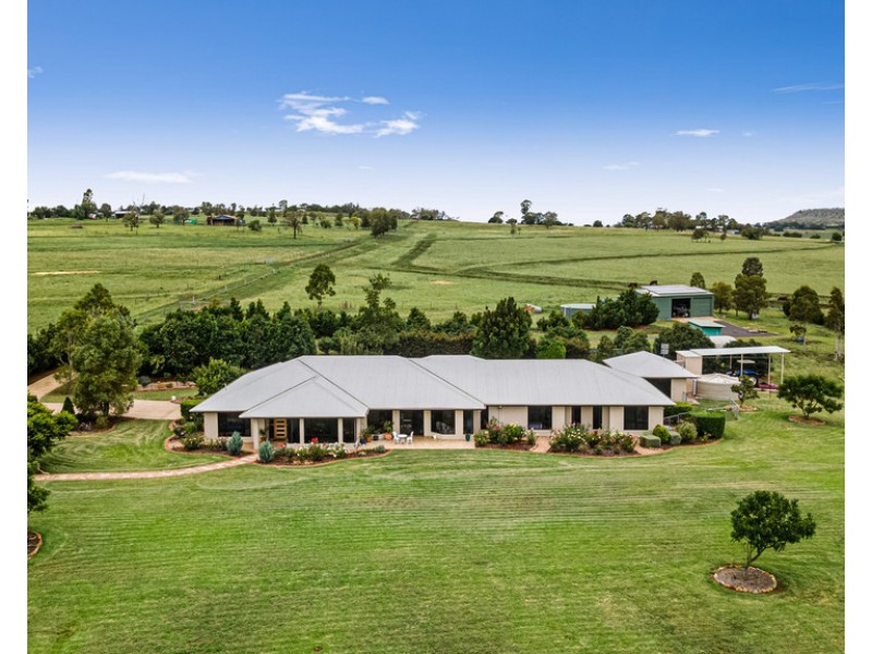 126 Savage Road, Cambooya QLD 4358