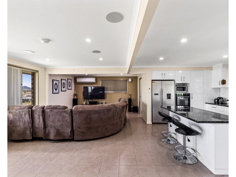 107 Ehrlich Road, Linthorpe QLD 4356