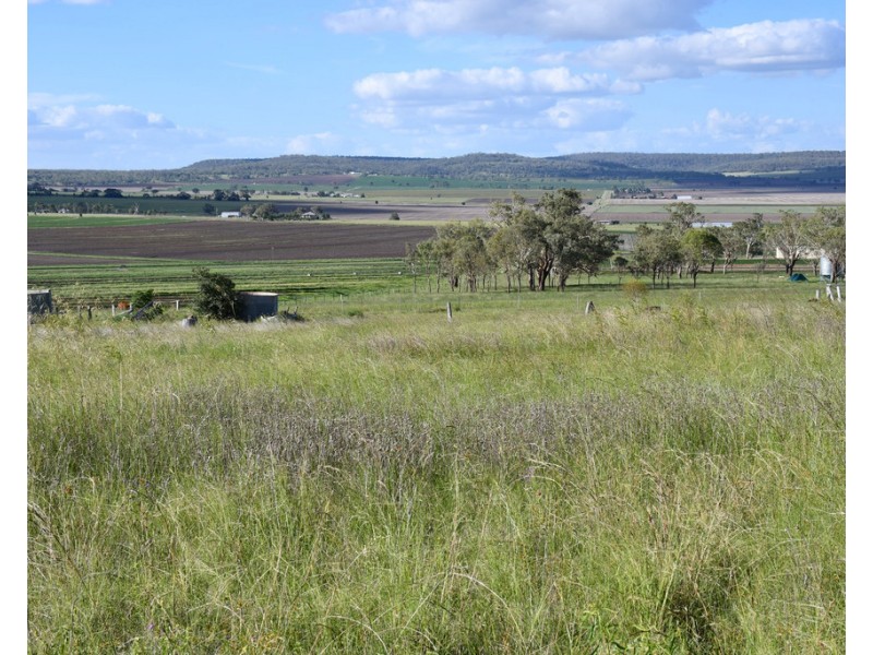 354 Holley Road, Mount Molar QLD 4361