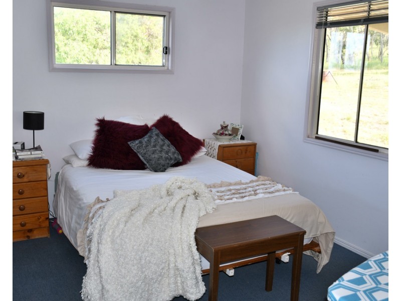 354 Holley Road, Mount Molar QLD 4361