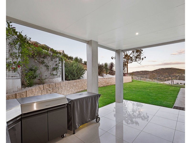 Hodgson Vale QLD 4352