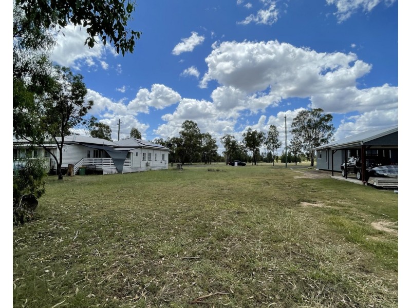 88 Cheetham Street, Cecil Plains QLD 4407