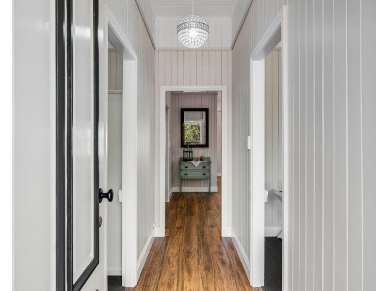 158 Russell Street, Newtown QLD 4350