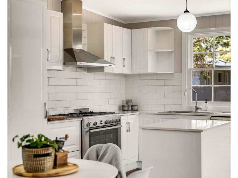 158 Russell Street, Newtown QLD 4350